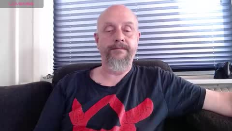 Snapshot of hardmrlazy chatting on September 2025 02:38:01 PM MrLazy online show from September 2025 02:38:01 PM