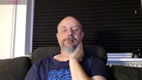 Snapshot of hardmrlazy chatting on September 2025 12:23:02 AM MrLazy online show from September 2025 12:23:02 AM