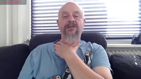 Snapshot of hardmrlazy chatting on September 2025 11:56:02 AM MrLazy online show from September 2025 11:56:02 AM