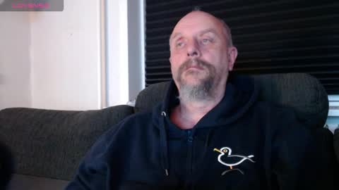 Snapshot of hardmrlazy chatting on November 2025 06:00:02 PM MrLazy online show from November 2025 06:00:02 PM