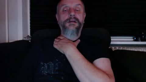 Snapshot of hardmrlazy chatting on December 2025 01:54:02 AM MrLazy online show from December 2025 01:54:02 AM