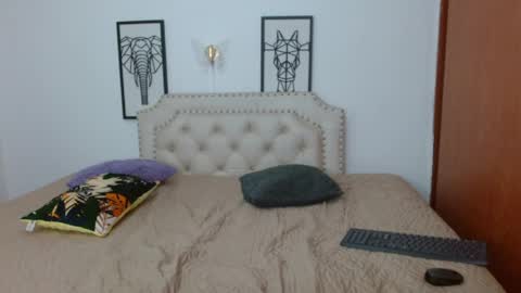       online show from April 2026 06:03:01 PM