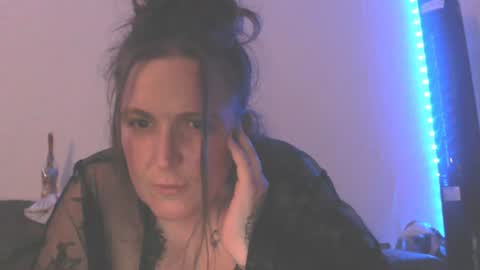 Harleyslut online show from July 2026 10:03:01 PM