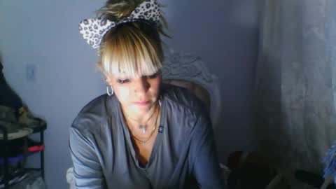 Snapshot of harly_queen77 chatting on May 2026 04:21:02 AM Harly online show from May 2026 04:21:02 AM