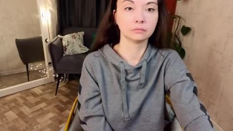 Snapshot of harmoni_love chatting on April 2026 05:16:02 AM Alice online show from April 2026 05:16:02 AM