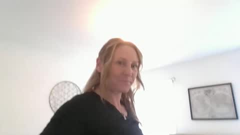 Snapshot of harmony_rose_xoxo chatting on October 2025 04:46:01 PM Harmony online show from October 2025 04:46:01 PM