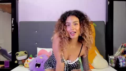 Snapshot of harmonyy_hill chatting on July 2026 07:01:01 AM Harmony Hill online show from July 2026 07:01:01 AM