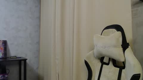 Snapshot of harpersweety chatting on October 2025 07:10:02 PM Harper online show from October 2025 07:10:02 PM