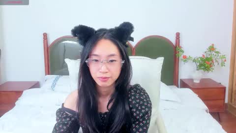 Snapshot of harriethelen chatting on March 2026 06:52:01 AM helen online show from March 2026 06:52:01 AM