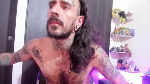 OMAR online show from November 2025 04:23:01 AM