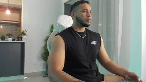 Harry Zandes online show from January 2025 03:08:02 AM