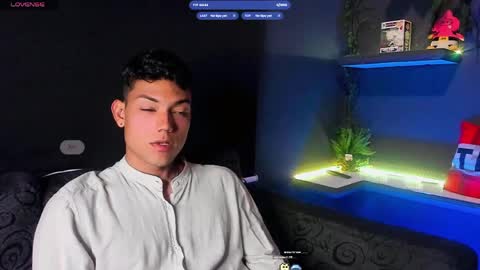 Snapshot of harrydavidsonx chatting on April 2026 12:37:02 AM ... online show from April 2026 12:37:02 AM