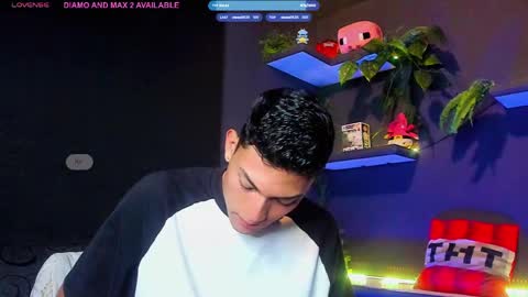 Snapshot of harrydavidsonx chatting on April 2026 07:58:01 PM ... online show from April 2026 07:58:01 PM