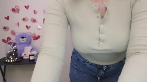 Snapshot of hartfoxx chatting on January 2025 08:22:02 PM hartfoxx online show from January 2025 08:22:02 PM