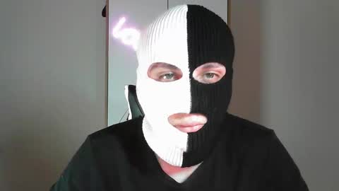 Snapshot of harvey6dent6 chatting on March 2026 07:37:01 PM Two-Face online show from March 2026 07:37:01 PM