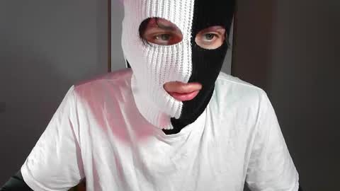 Snapshot of harvey6dent6 chatting on April 2026 06:38:02 PM Two-Face online show from April 2026 06:38:02 PM