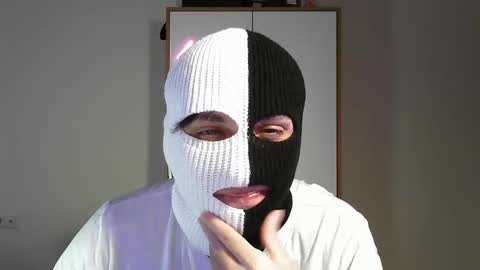 Snapshot of harvey6dent6 chatting on April 2026 09:12:01 PM Two-Face online show from April 2026 09:12:01 PM