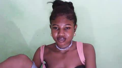 Snapshot of hasleyinah chatting on April 2026 10:11:02 PM hasleyinah online show from April 2026 10:11:02 PM
