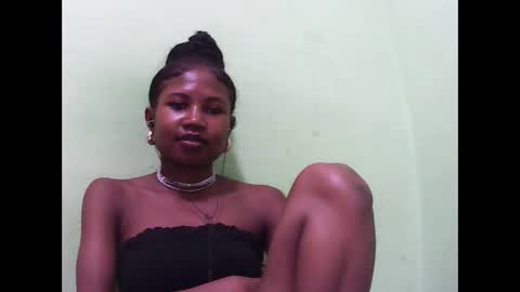 Snapshot of hasleyinah chatting on April 2026 09:04:02 PM hasleyinah online show from April 2026 09:04:02 PM