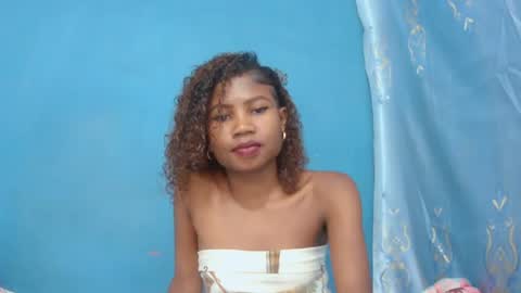 hasleyinah online show from July 2026 11:35:01 AM