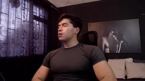 hat_guy01 online show from February 2026 08:39:01 PM