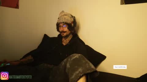 Snapshot of hatsumotokyoto chatting on January 2025 11:11:01 PM More content   2   online show from January 2025 11:11:01 PM