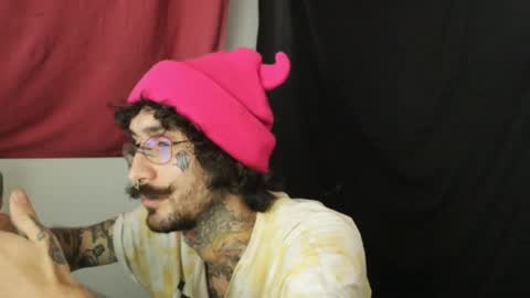 Snapshot of hatsumotokyoto chatting on February 2025 09:19:01 PM More content   2   online show from February 2025 09:19:01 PM