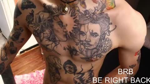 Snapshot of hatsumotokyoto chatting on February 2025 12:19:02 AM More content   2   online show from February 2025 12:19:02 AM