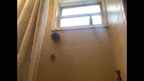 havingfun103 online show from November 2025 05:22:01 PM