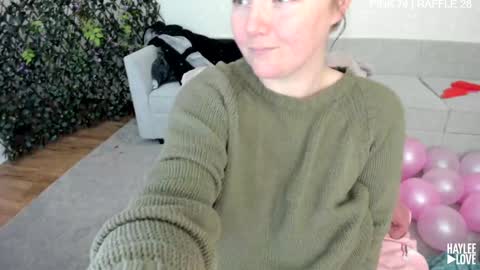 Snapshot of haylee_love chatting on March 2026 01:35:02 AM Haylee Love online show from March 2026 01:35:02 AM