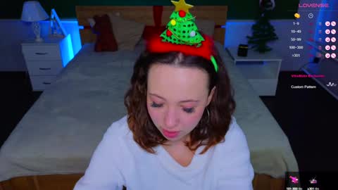 Snapshot of haylefirehot chatting on December 2024 05:05:02 AM Hayle online show from December 2024 05:05:02 AM