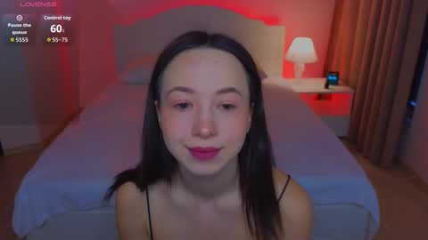 Hayle online show from December 2025 02:38:01 AM