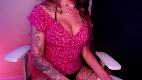 Snapshot of hazeeell chatting on January 2026 03:22:02 AM Marie online show from January 2026 03:22:02 AM
