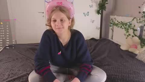 Jenny online show from March 2026 06:36:01 PM