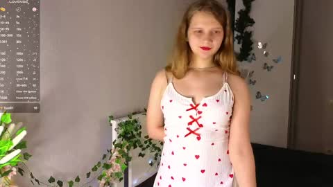 Jenny online show from April 2026 07:58:02 PM