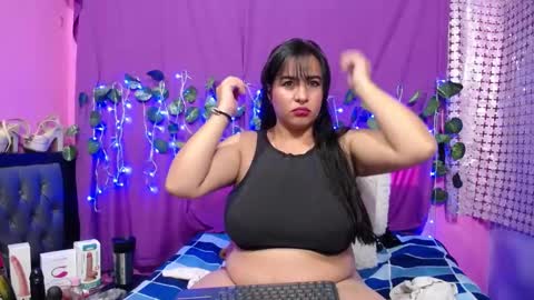 hazel online show from February 2025 07:24:02 PM