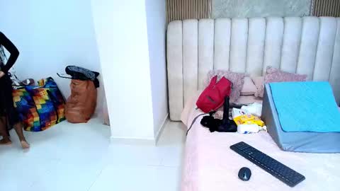 Snapshot of hazel_kataleya chatting on November 2025 07:12:01 PM kataleya online show from November 2025 07:12:01 PM