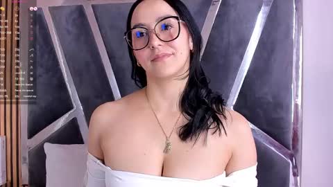  Hazel  online show from January 2025 07:29:02 PM