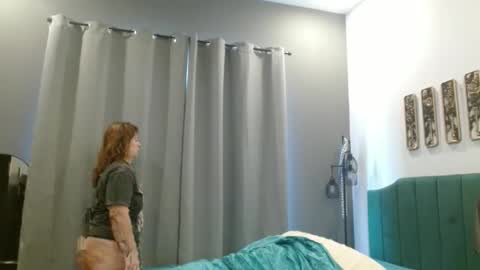 Snapshot of hazel_skye chatting on April 2026 03:13:01 PM Hazel online show from April 2026 03:13:01 PM
