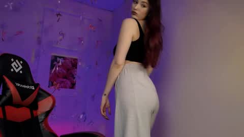 Hazel online show from April 2026 08:23:02 AM