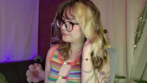 Snapshot of hazelbrownn23 chatting on April 2026 01:50:02 AM Hazel Brown online show from April 2026 01:50:02 AM