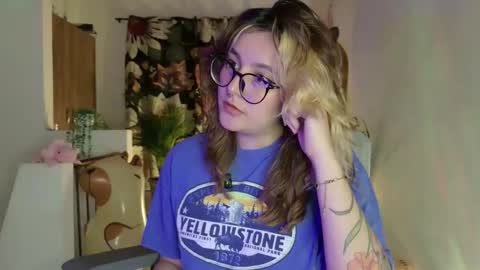 Snapshot of hazelbrownn23 chatting on May 2026 02:18:01 AM Hazel Brown online show from May 2026 02:18:01 AM