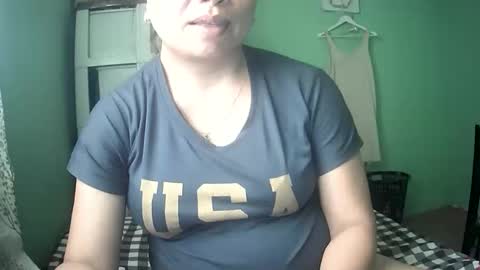 Snapshot of hazeldhane chatting on November 2025 07:08:01 AM hazeldhane online show from November 2025 07:08:01 AM