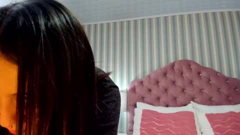 Snapshot of hazelmoret chatting on February 2025 12:03:02 PM HazelMoret online show from February 2025 12:03:02 PM