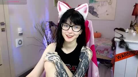 Snapshot of hazeltompson chatting on November 2025 08:00:01 PM hazeltompson online show from November 2025 08:00:01 PM