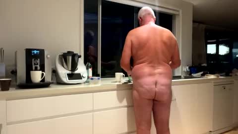 Snapshot of hb2283 chatting on December 2024 06:28:01 PM h babe online show from December 2024 06:28:01 PM