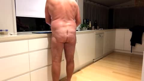 Snapshot of hb2283 chatting on September 2025 06:31:02 PM h babe online show from September 2025 06:31:02 PM