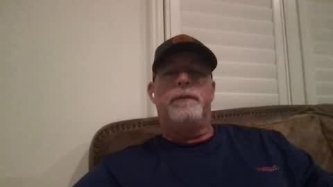 Snapshot of hdeuce22 chatting on April 2026 12:19:01 AM Hdeuce22 online show from April 2026 12:19:01 AM