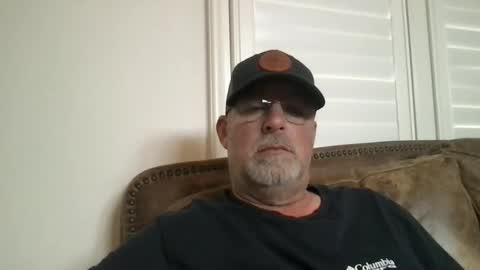 Snapshot of hdeuce22 chatting on May 2026 08:25:01 PM Hdeuce22 online show from May 2026 08:25:01 PM
