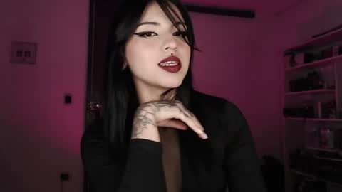 Snapshot of heatherdemonzx_ chatting on June 2026 02:25:01 AM HEATHER DEMONZX Please help me to reach 100 thumbs up online show from June 2026 02:25:01 AM